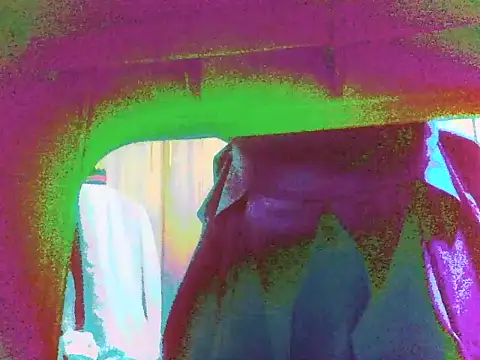 DripDiva webcam