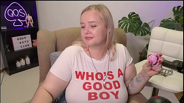 MargotGrey webcam