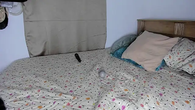 marywhitee__ webcam