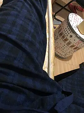 Helium254 live cam on StripChat