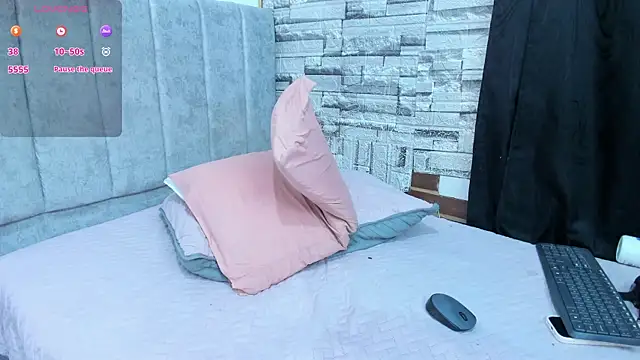 Fox_doll_ webcam