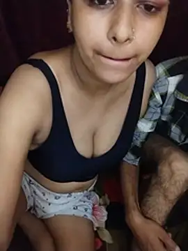 Hoti_lovely webcam