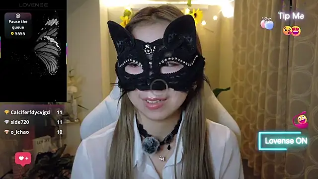 arianozomi_0808 webcam
