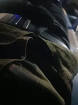 silverarmy5 live cam on StripChat