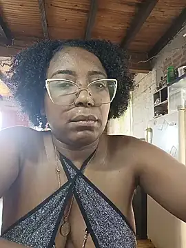 ChanneldelaCroix live cam on StripChat