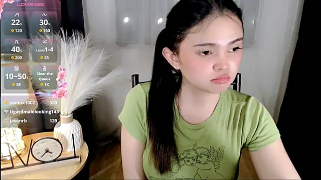 wildest_fantasy live cam on StripChat