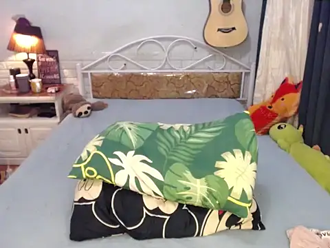 WILDDENNY1 webcam