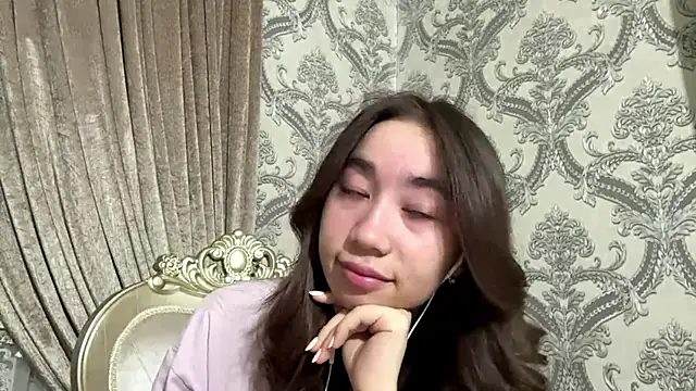 cocoSharms webcam