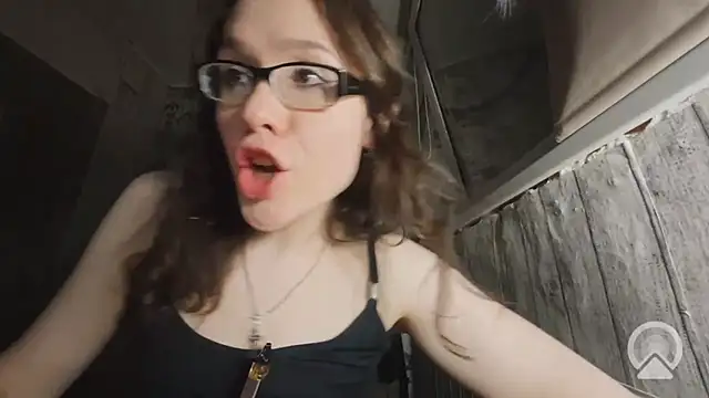 RachelSav webcam