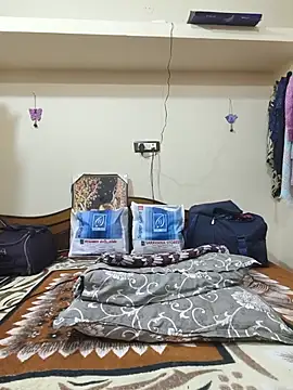 Tamil_Ishu webcam