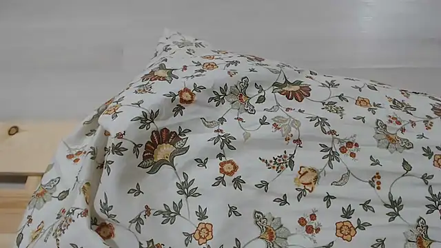 CRISTIIYNA36 webcam