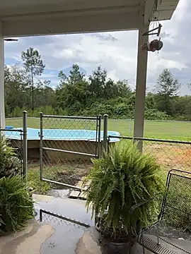 BootsAndCountry webcam