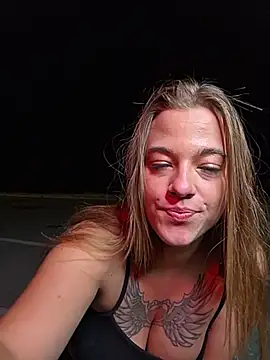 Luna_Lynn webcam