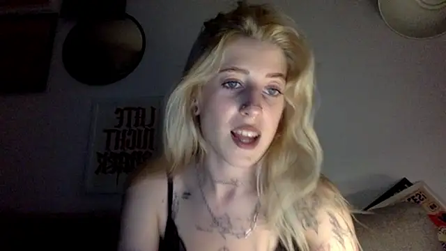 EmmyWet webcam