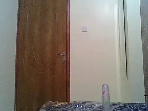 miss_zuri webcam
