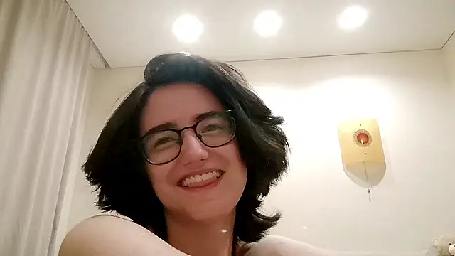 TameshaCreggett webcam