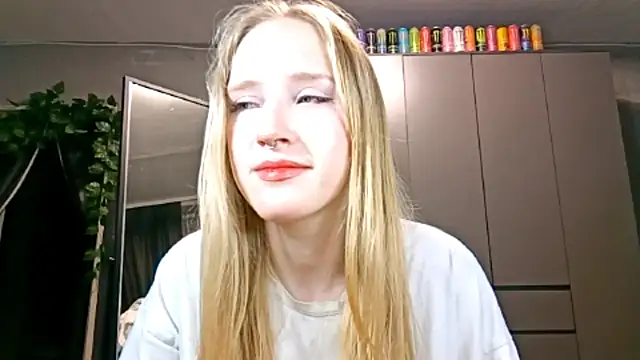 Mia_Azart webcam