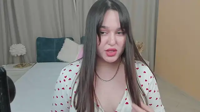 Mila_Vogue webcam