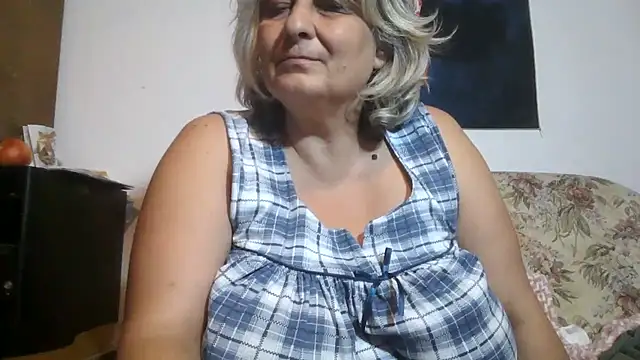 ExquisiteMature webcam