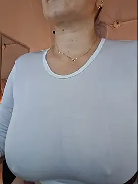 MariaPau_83 webcam