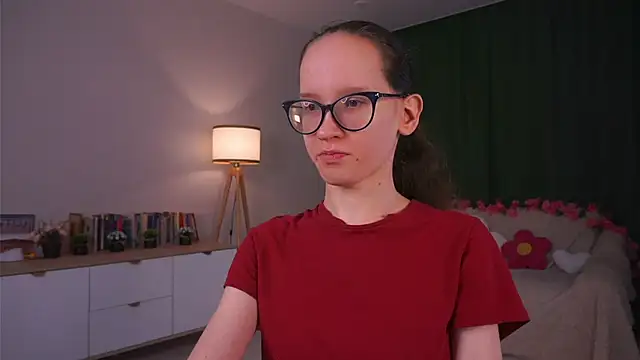 BettyBrowni webcam