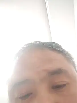 wanggang880903 webcam
