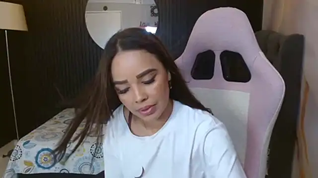 naomis_36 webcam