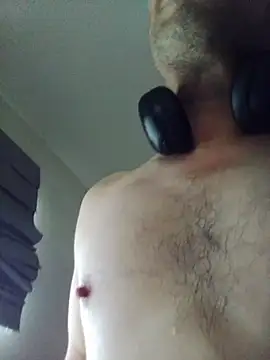 CumDumpPig83 webcam
