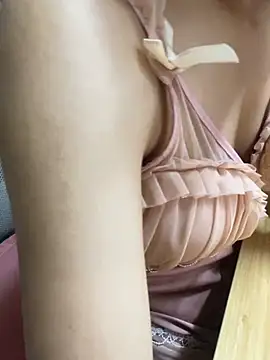 Mina048 webcam