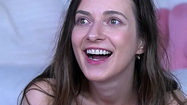 SunnyFaye webcam