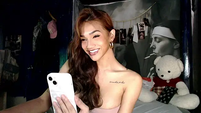itsmekarinaaa live cam on StripChat