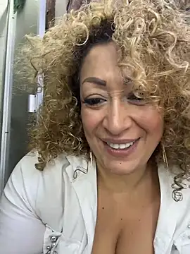 Katti_Barrera webcam