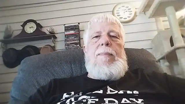 Buttercupwantsyou webcam