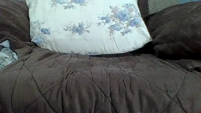 Jbsklxz67 webcam