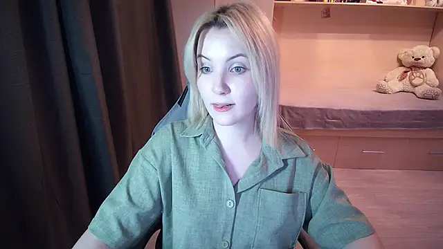ElsyGven live cam on StripChat