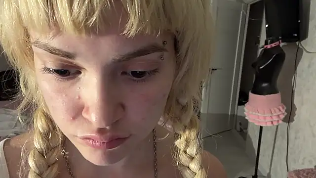 MagalyEssinger webcam