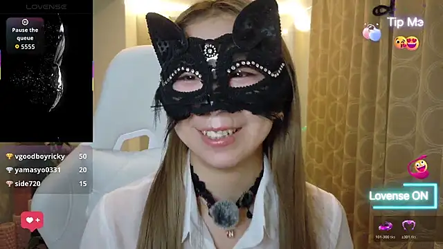 arianozomi_0808 live cam on StripChat