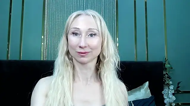KissDreamm webcam
