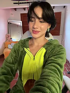Ale_Lewis webcam