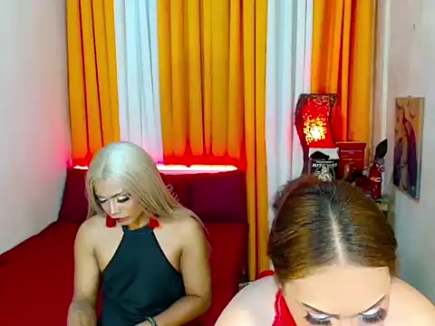 Phenomenal_Shemale webcam