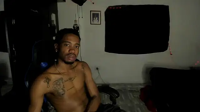 Kofi_exotic_2 webcam