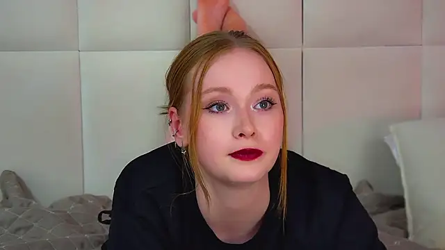 AgataFoxley webcam