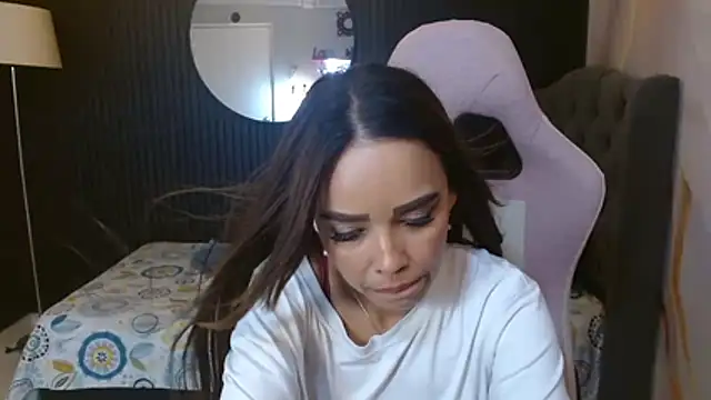 naomis_36 webcam