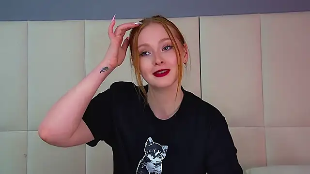 AgataFoxley live cam on StripChat