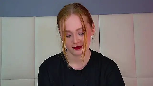 AgataFoxley webcam