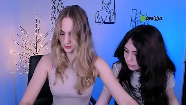 riley_sanders webcam