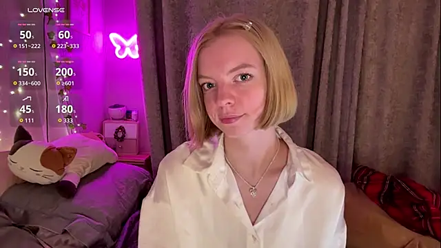 Marry_Sornatiko webcam