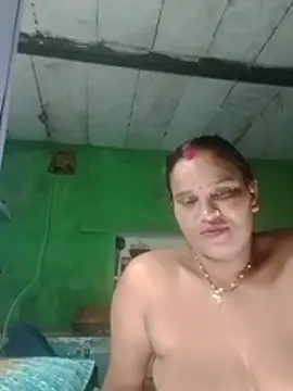 Shivani09900 webcam