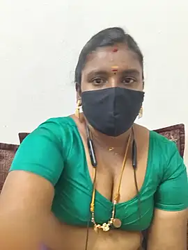 Tamil_Swetha77 webcam