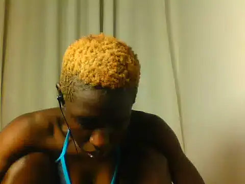 Goldy_petite webcam